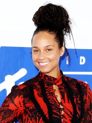 How to Nail Alicia Keys' No-Makeup Look Using This One Product